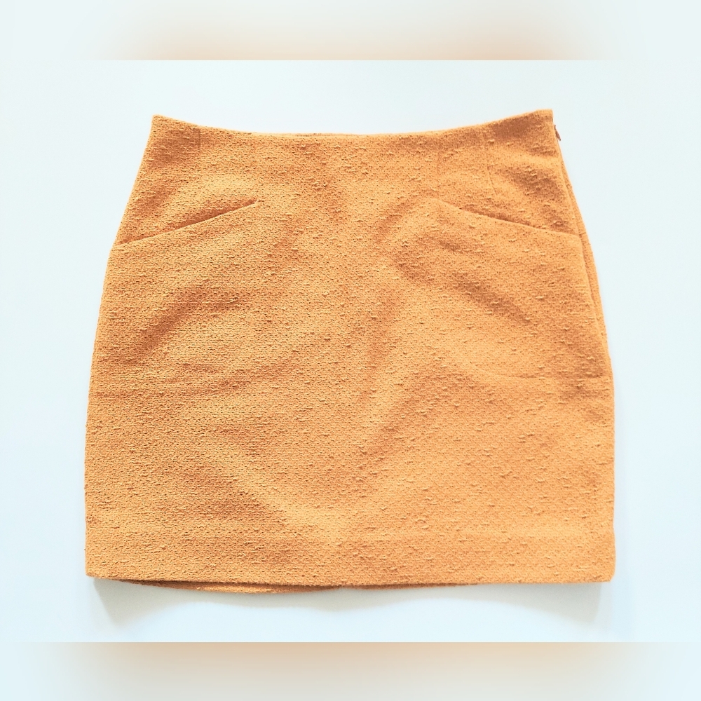 Outback Red Textured Mini Skirt Yellow Lined Size 4